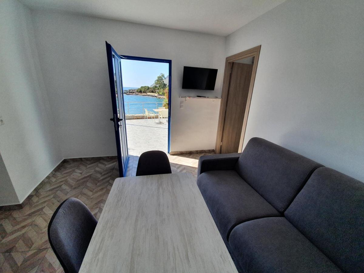 Edem House Finikas Apartment Loutro Exterior photo